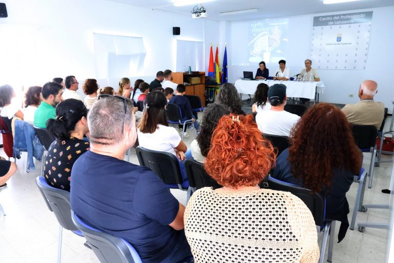 CHARLA 'MÁS GRIFO, MENOS PLÁSTICO' (10)