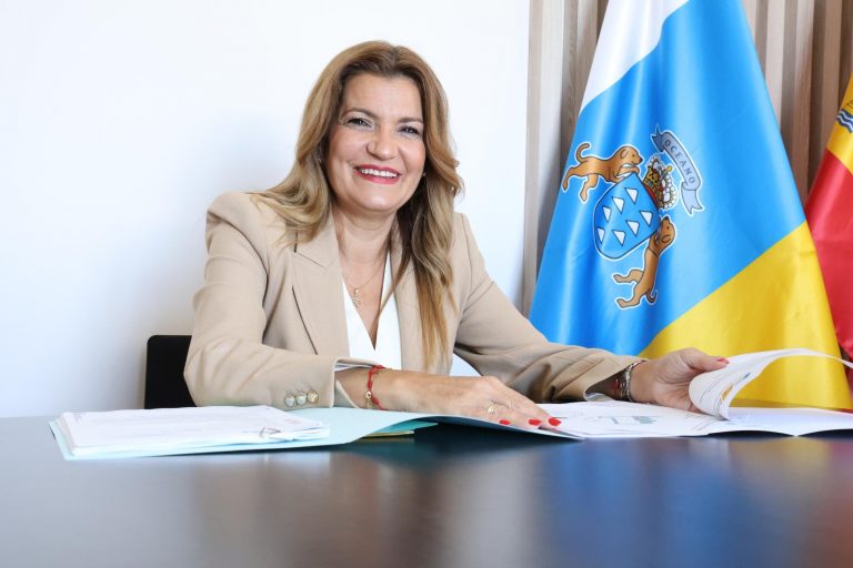 La vicepresidenta, María Jesús Tovar