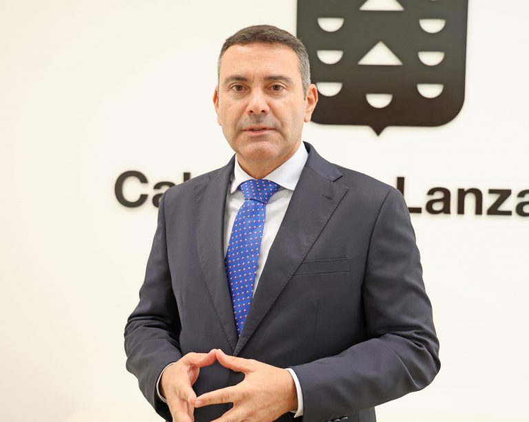 Oswaldo Betancort, presidente Cabildo