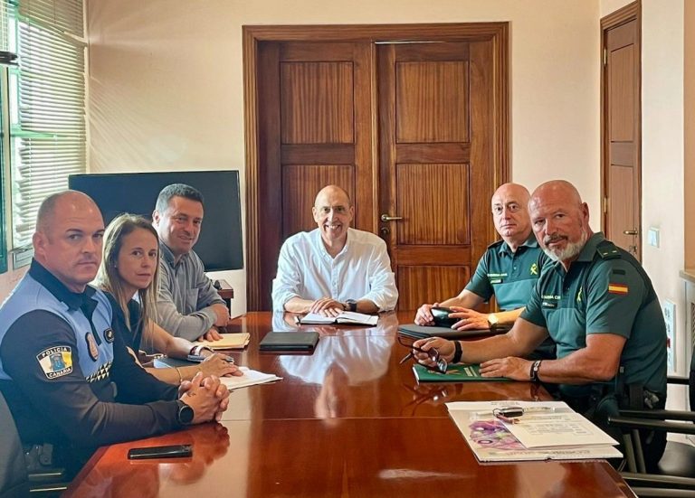 reunión en la Delegación del Gobierno