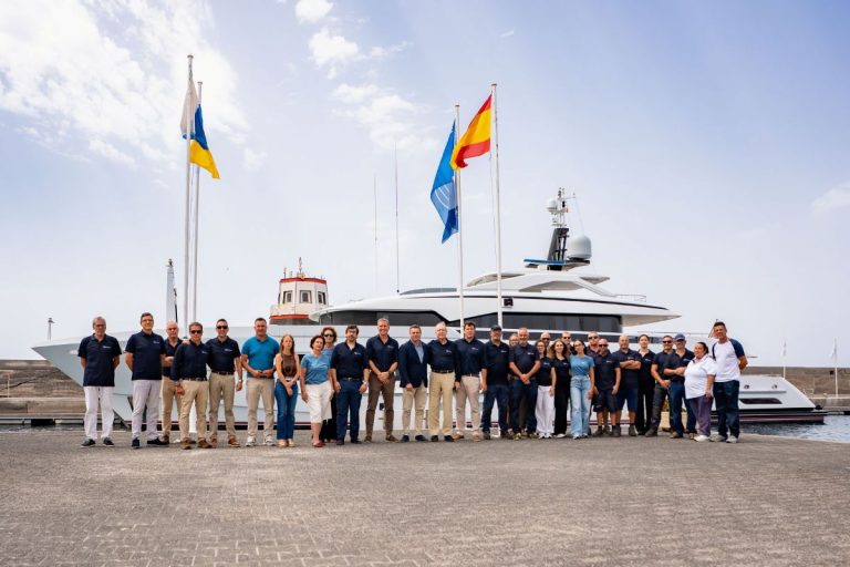 Izado Bandera Azul Puerto Calero