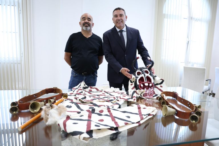 VESTIMENTA LOS DIABLETES (1)