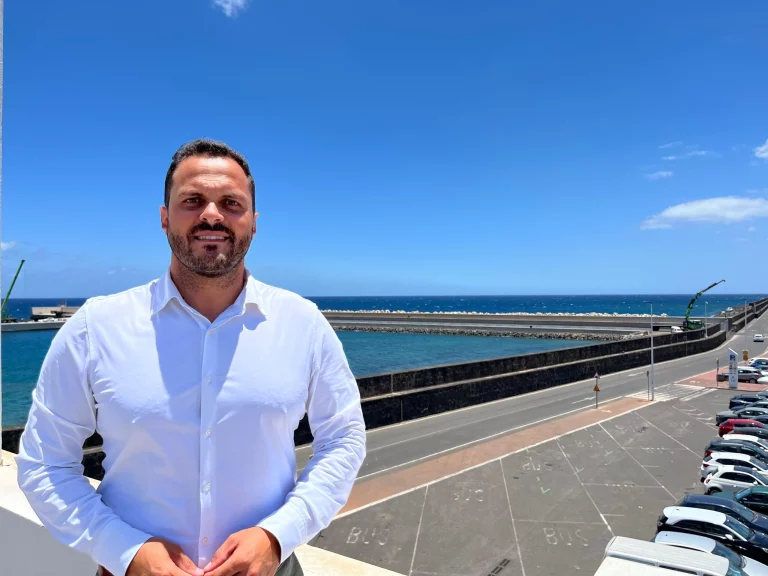 Arrecife-estrena-nuevas-lineas-de-atraque