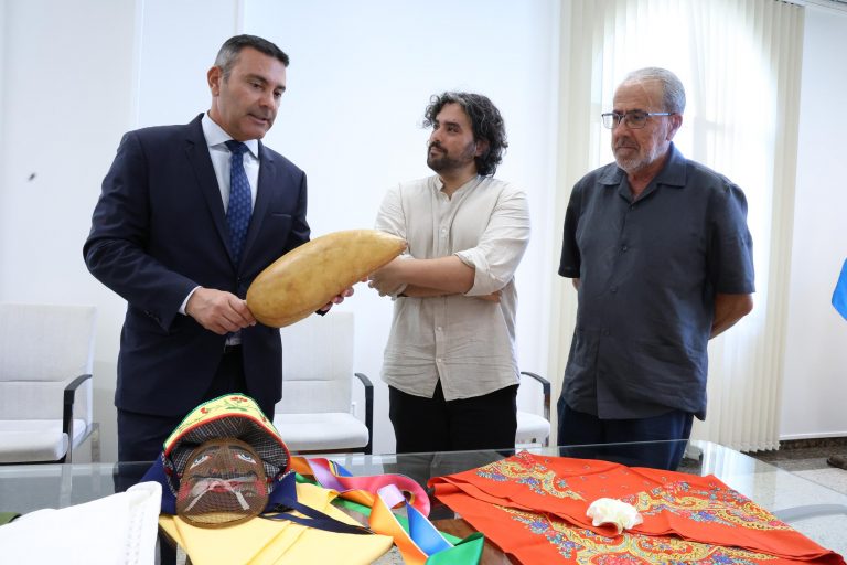 ENTREGA VESTIMENTA LOS BUCHES (1)