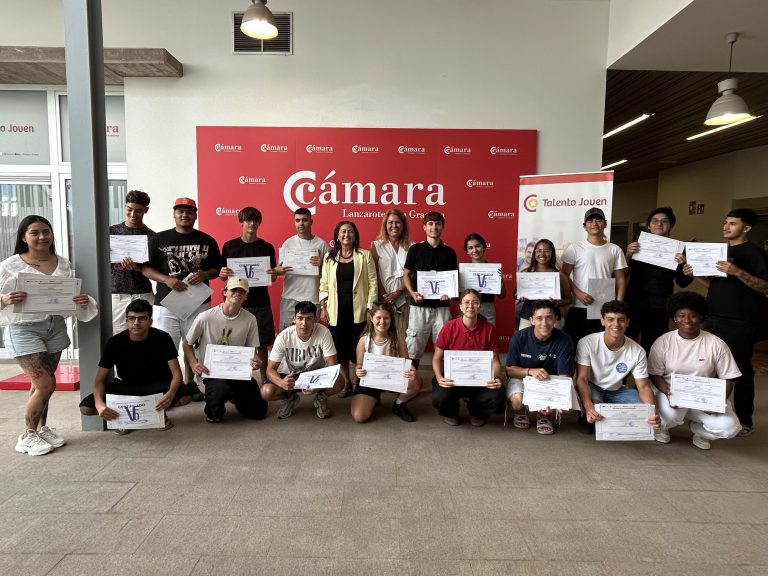 Imagen de los nuevos socorristas titulados en la Cámara de Comercio de Lanzarote y La Graciosa