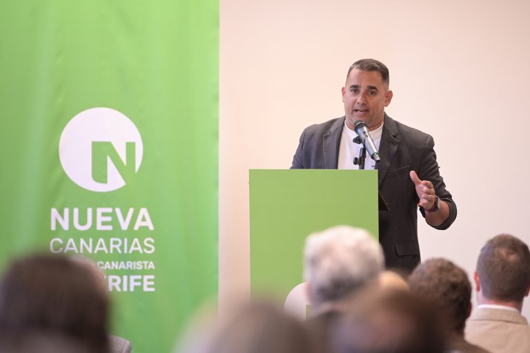 Yone? Caraballo durante un acto de NC-BC