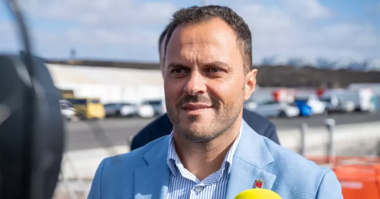 el-alcalde-de-arrecife-yonathan-de-leon-efe