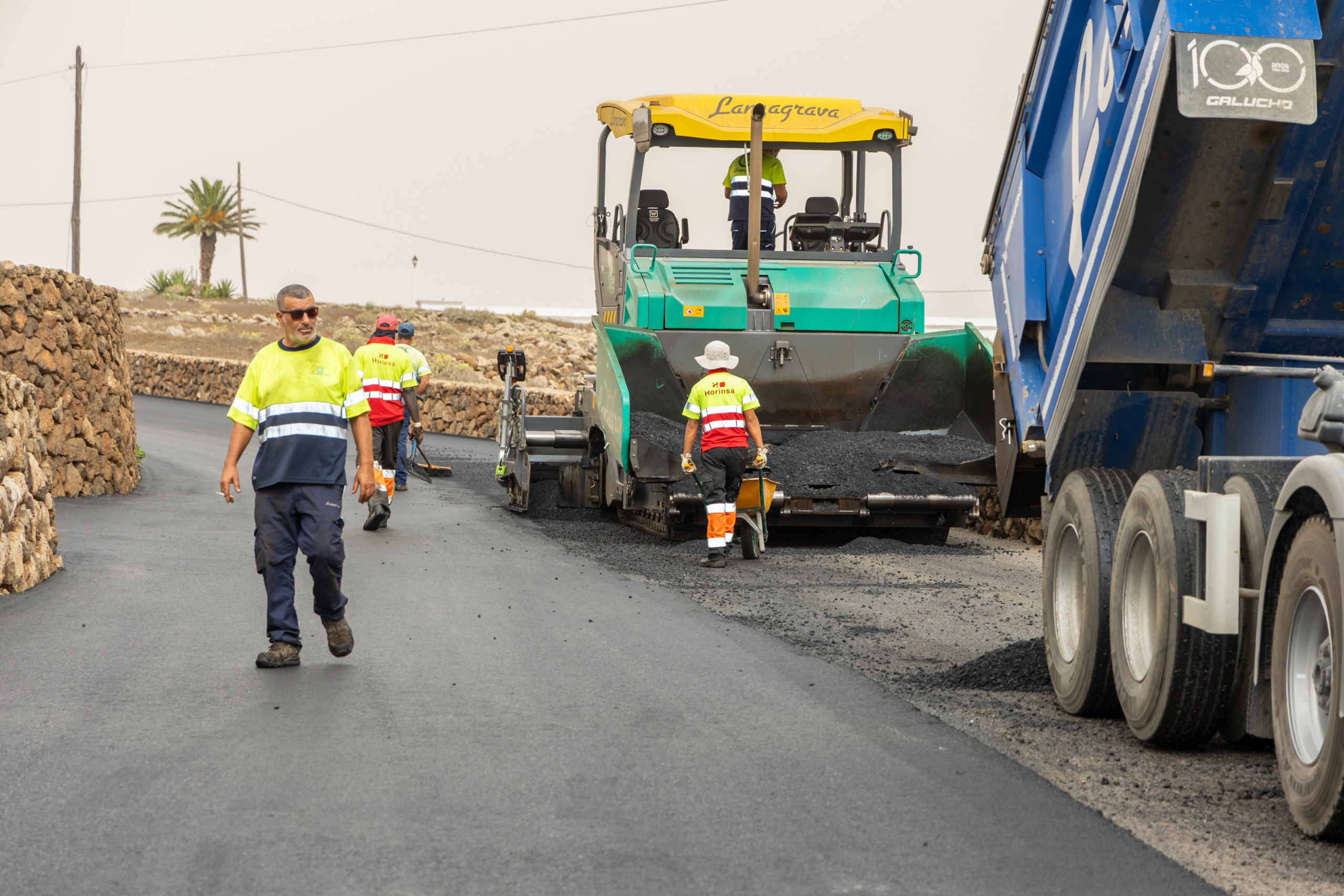 Trabajos de asfaltado en Teseguite