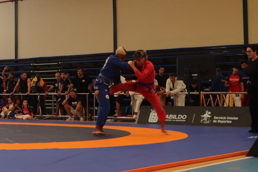 Darrington De La Cruz y Alberto Medina Lucha
