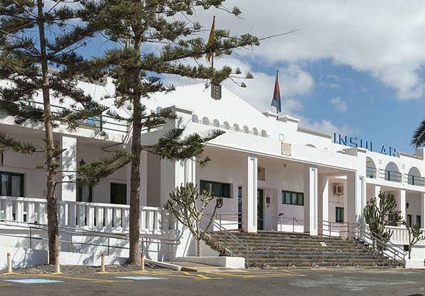 Fachada del Hospital Insular de Lanzarote