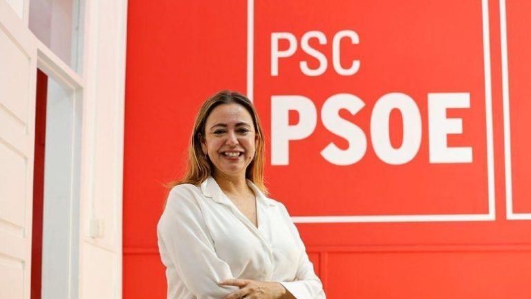La secretaria general del PSOE de Lanzarote y diputada en el Congreso, María Dolores Corujo