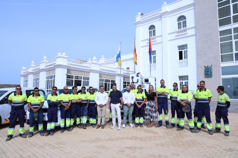 PRESENTACIÓN NUEVOS EQUIPAMIENTOS SERVICIO MÁRGENES DE CARRETERAS