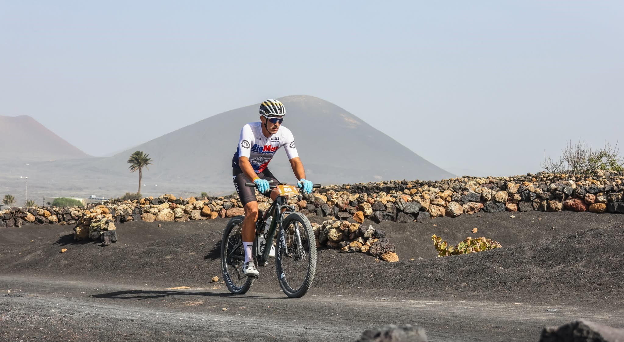 Fotografía de archivo de la competición ciclista Yaiza Extremo Sur.