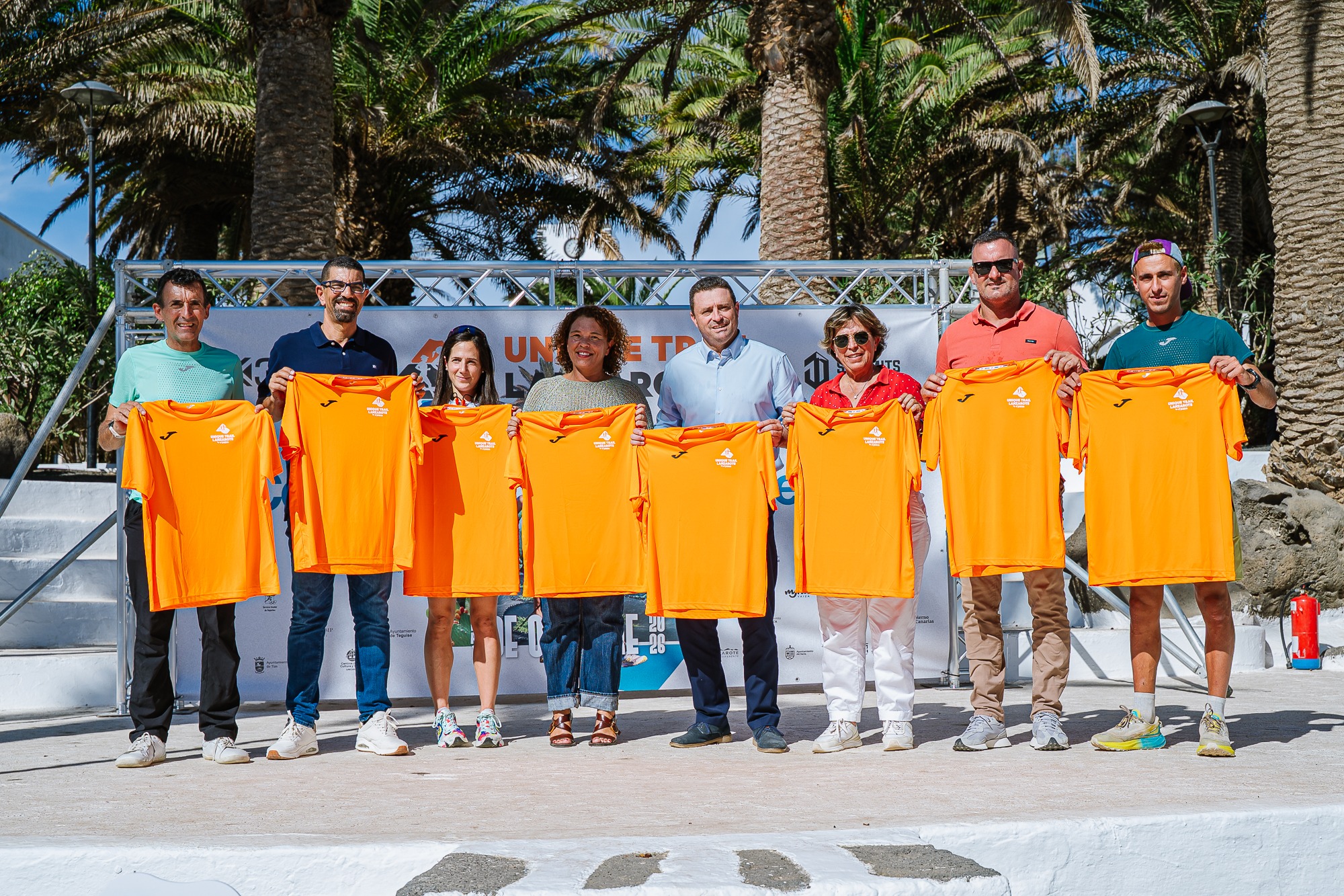 Presentación de Unique Trail Lanzarote 2026 en la plaza León y Castillo de San Bartolomé.
