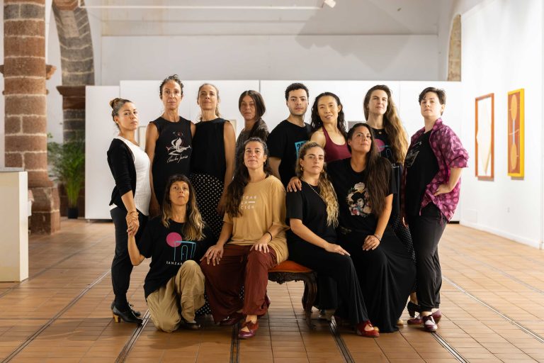 Guadalupe Torres y participantes en la residencia artística de flamenco del Festival Traslación