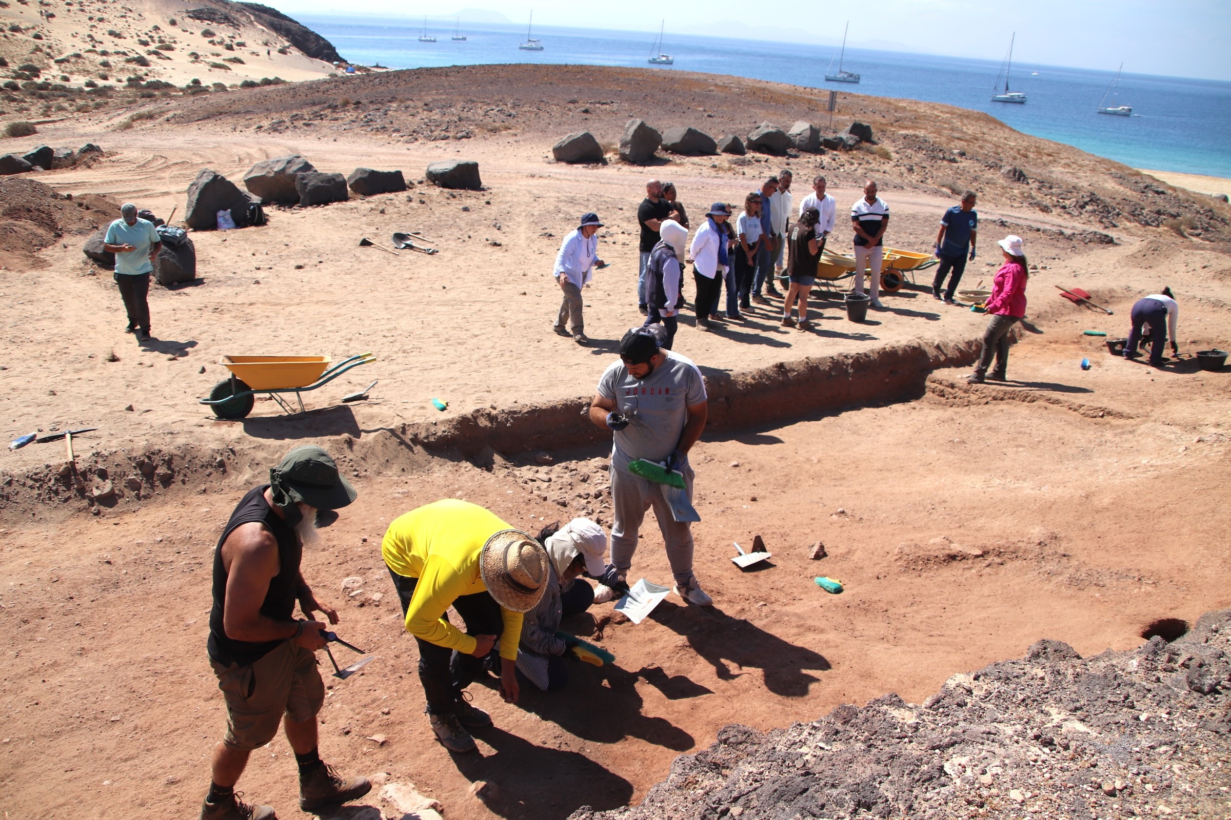 Trabajos arqueológicos en el yacimiento de San Marcial del Rubicón, en Yaiza